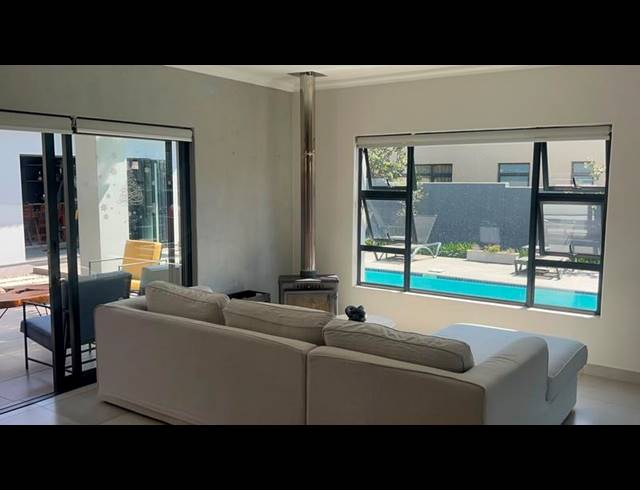 4 BEDROOM HOUSE FOR SALE IN SIX FOUNTAINS RESIDENTIAL ESTATE